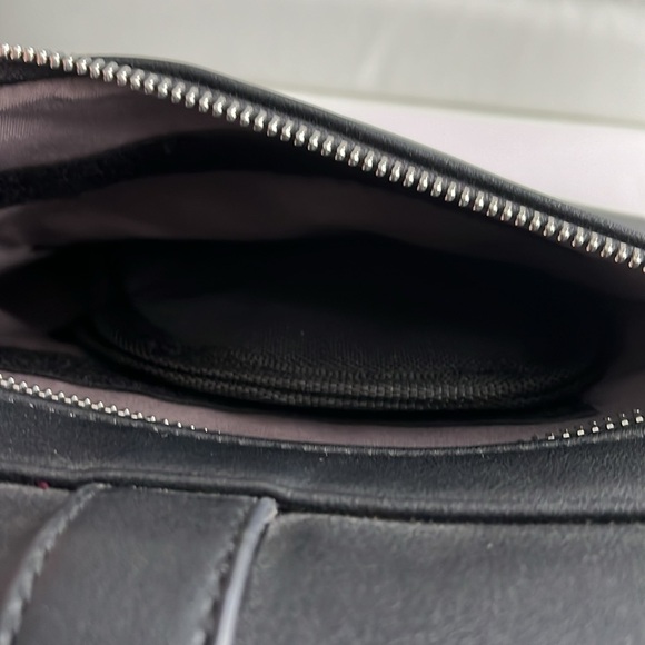 Damsel in Defense Jamie’s Gotta Concealed Carry. Black Leather. Velcro h…​ - Picture 10 of 10